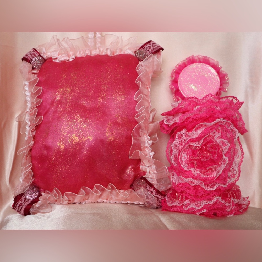 Hand Crafted Passionate Embrace Pillow Passion Flower Aroma - Picture 13 of 14